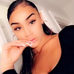 Meet your Posher, Nina